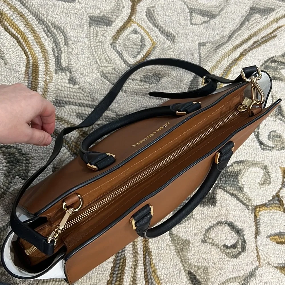 💕 Michael Kors brown black white leather large satchel bag gorgeous 💕